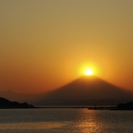 05稲村ケ崎・江ノ島ダイヤモンド富士（夕陽）.jpg